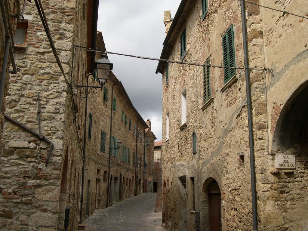 סוברטו Agriturismo Boschi Di Montecalvi מראה חיצוני תמונה